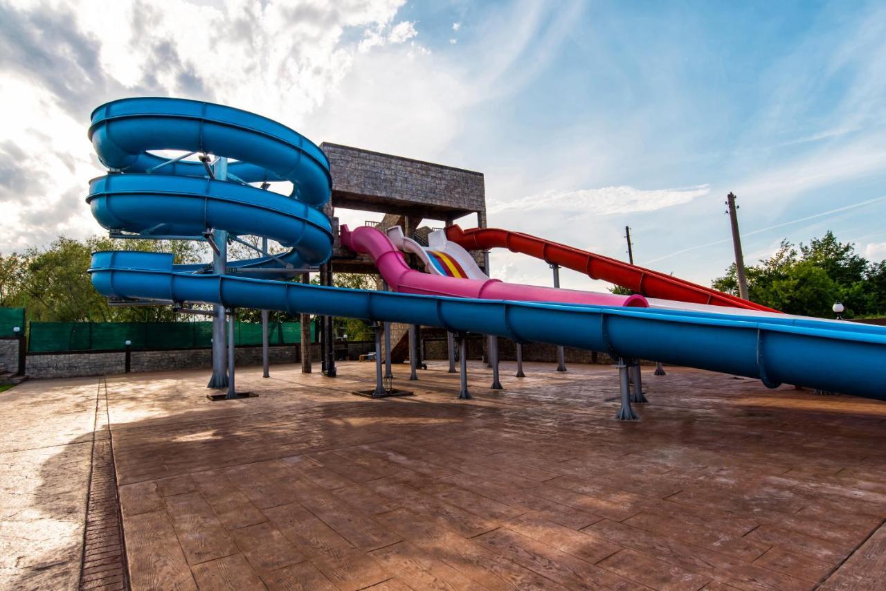 Spa Kompleks Raiski Kat ディミトロヴグラト エクステリア 写真