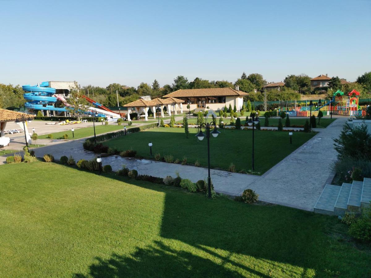 Spa Kompleks Raiski Kat ディミトロヴグラト エクステリア 写真